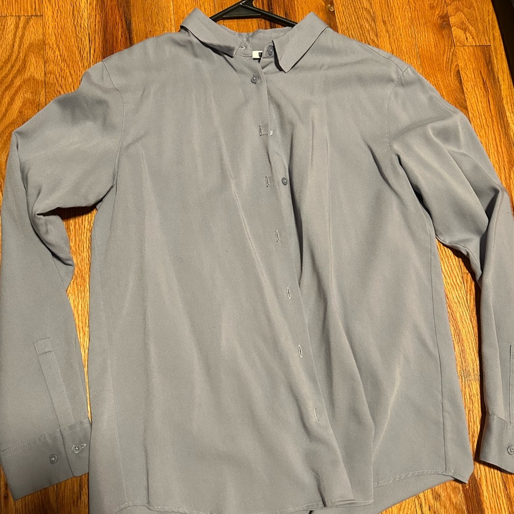 Uniqlo Button Down Women’s Size S